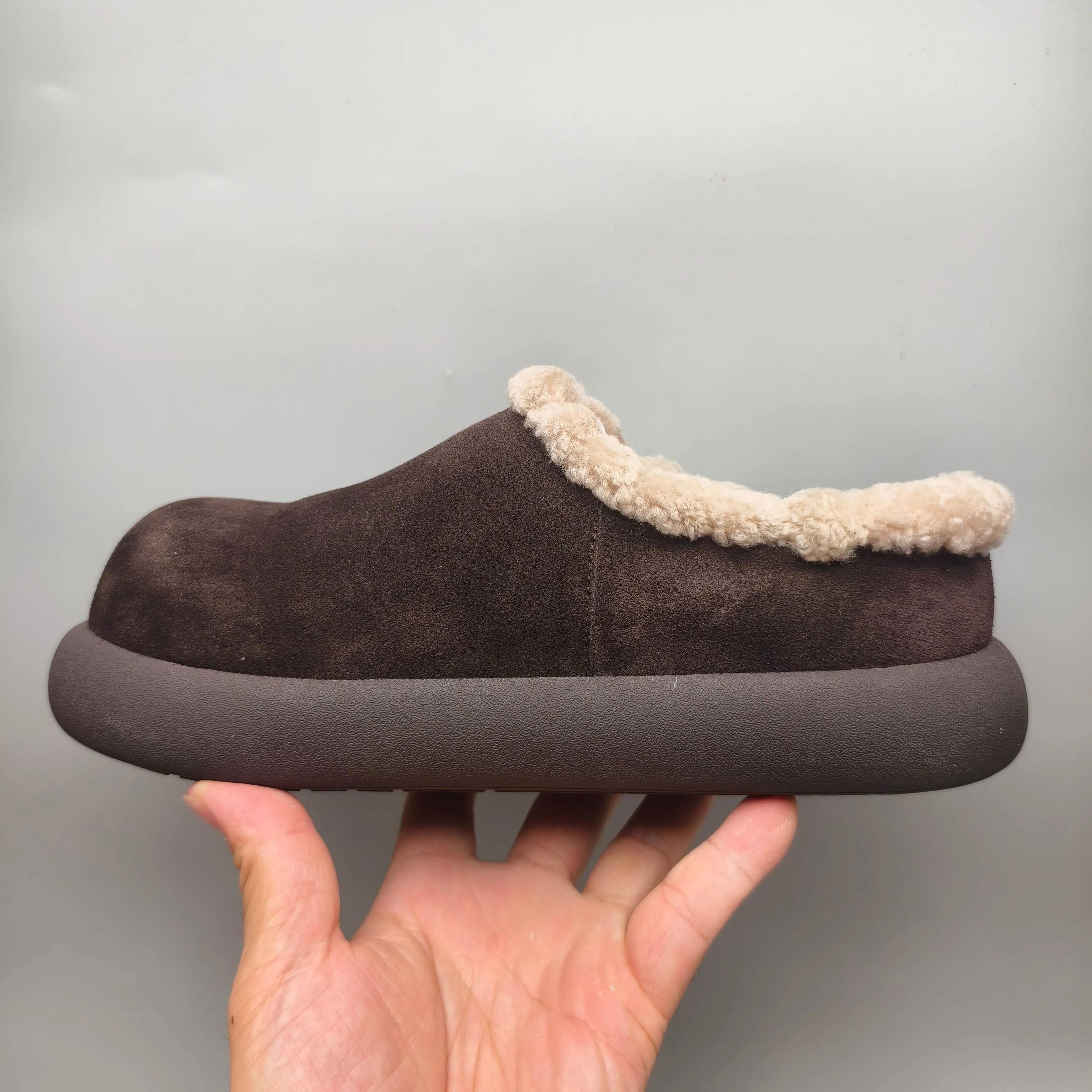 💰480 UGG sheepskin all-in-one snow boots 6088 UGG sheepskin all-in-one snow boots slip-on home shoes potato thick-soled women's shoes color: maroon antelope brown sand chocolate matching code: 35-40